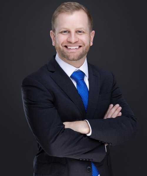 Dr. Larson Headshot